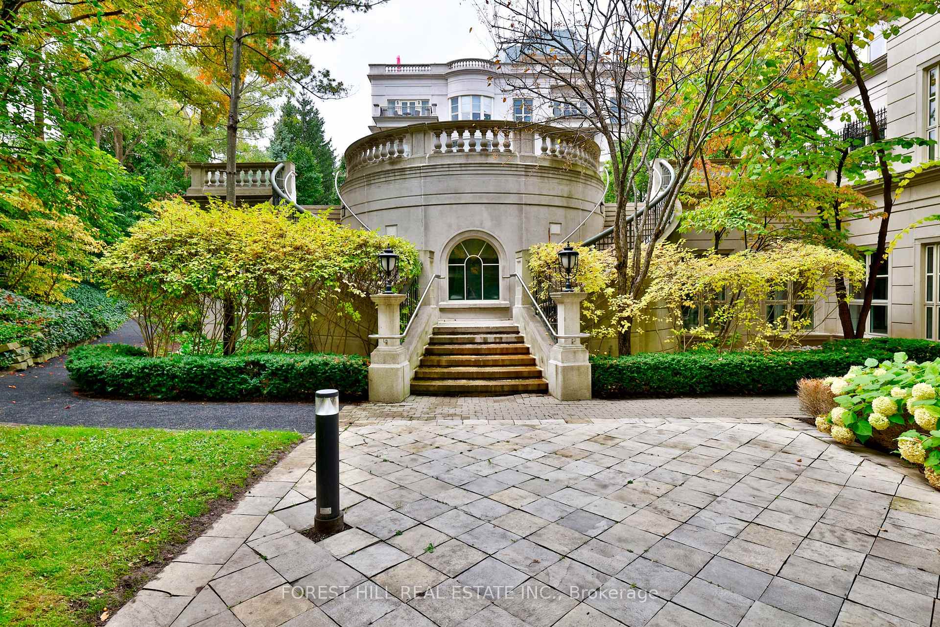 Photo 30 of Unit 303, 1 Post Road, North York, Bridle Path-Sunnybrook-York Mills — HOMEH