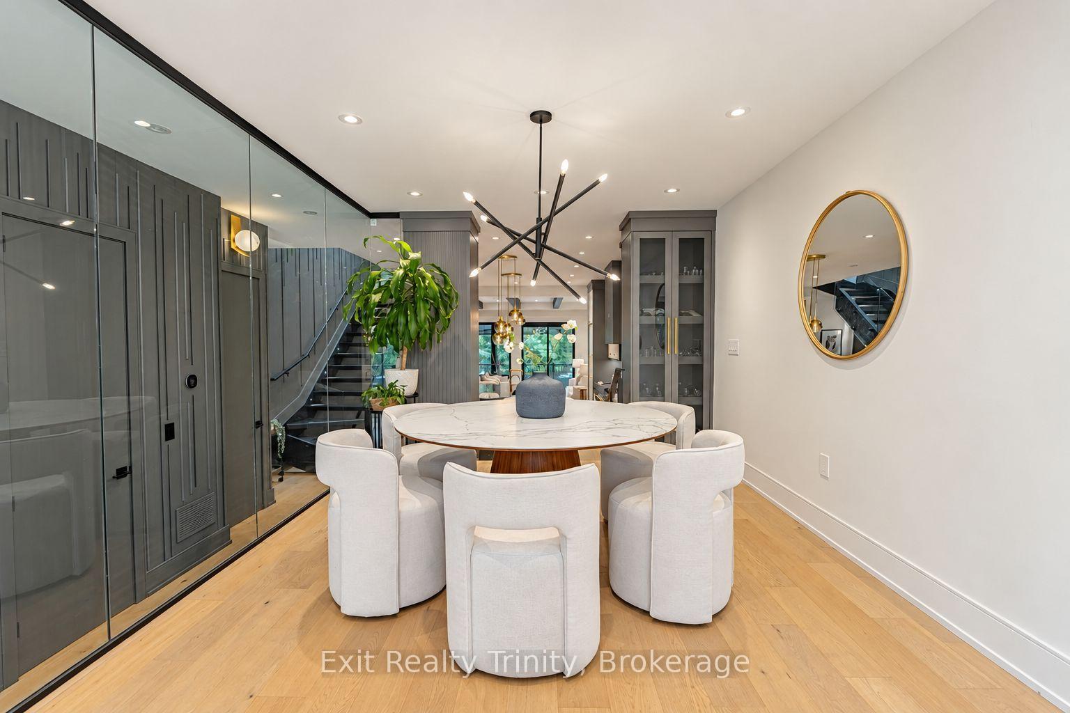 Photo 13 of 152 Sheldon Avenue, Etobicoke, Alderwood — HOMEH