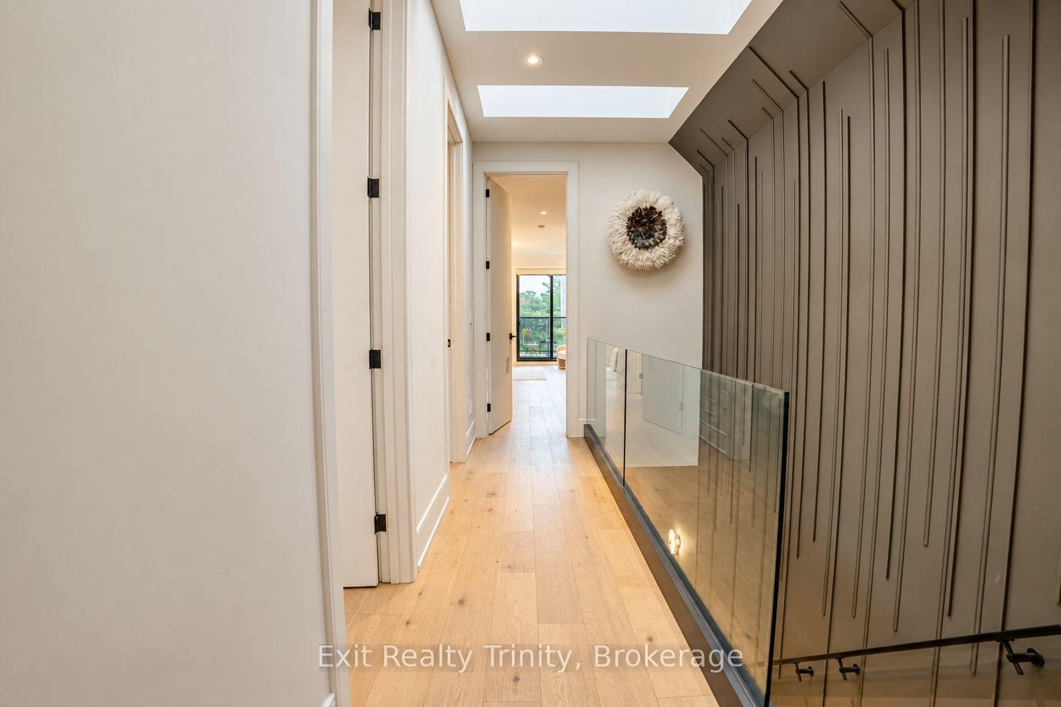 Photo 24 of 152 Sheldon Avenue, Etobicoke, Alderwood — HOMEH