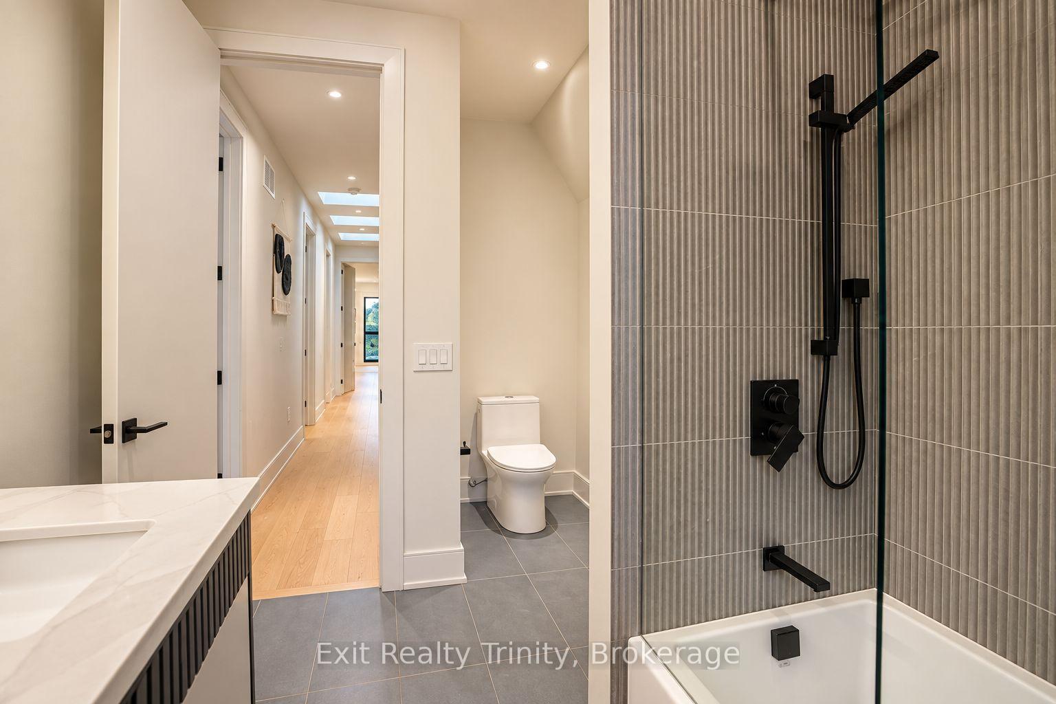 Photo 27 of 152 Sheldon Avenue, Etobicoke, Alderwood — HOMEH