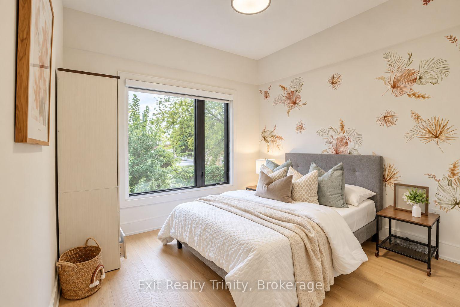 Photo 30 of 152 Sheldon Avenue, Etobicoke, Alderwood — HOMEH