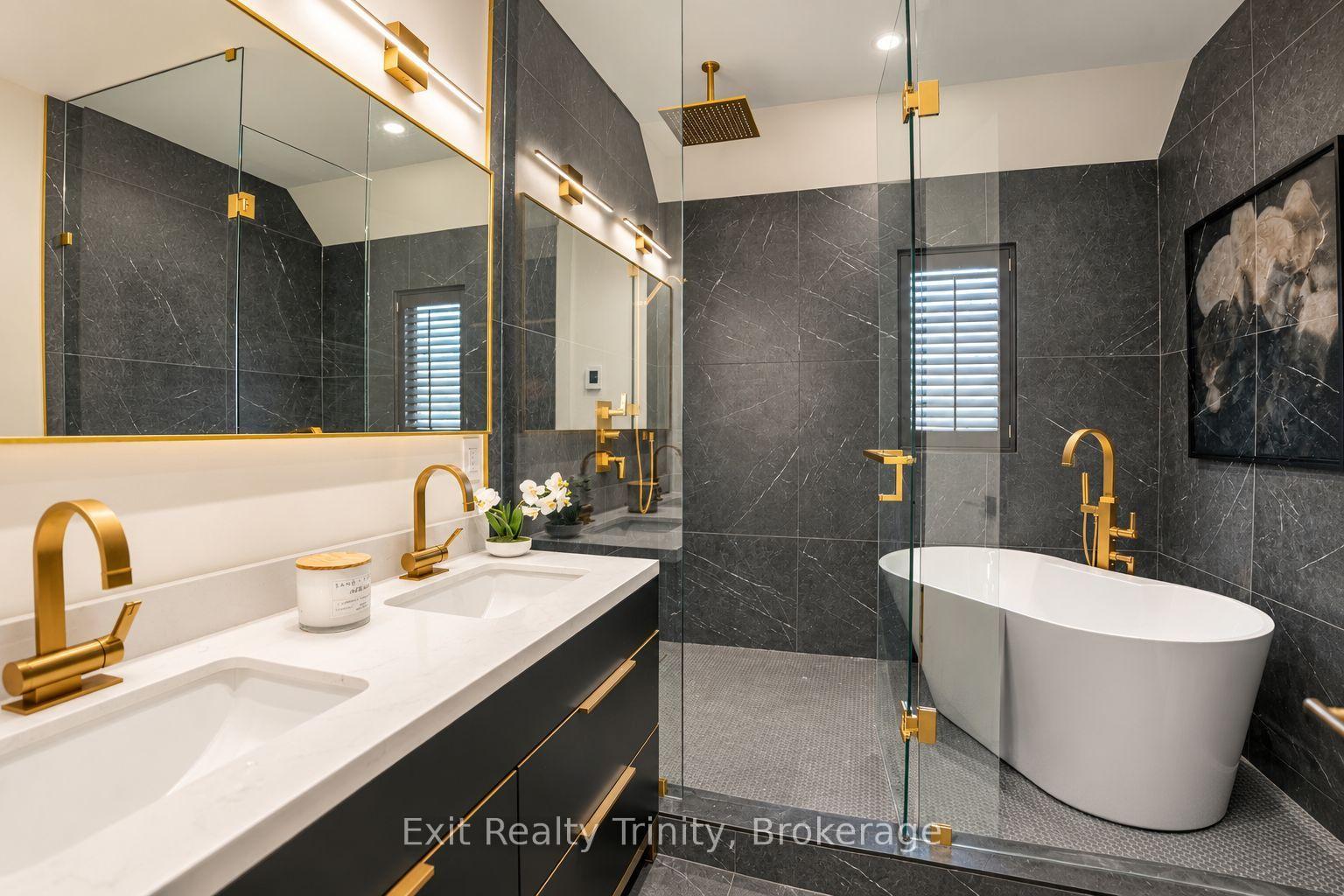 Photo 34 of 152 Sheldon Avenue, Etobicoke, Alderwood — HOMEH