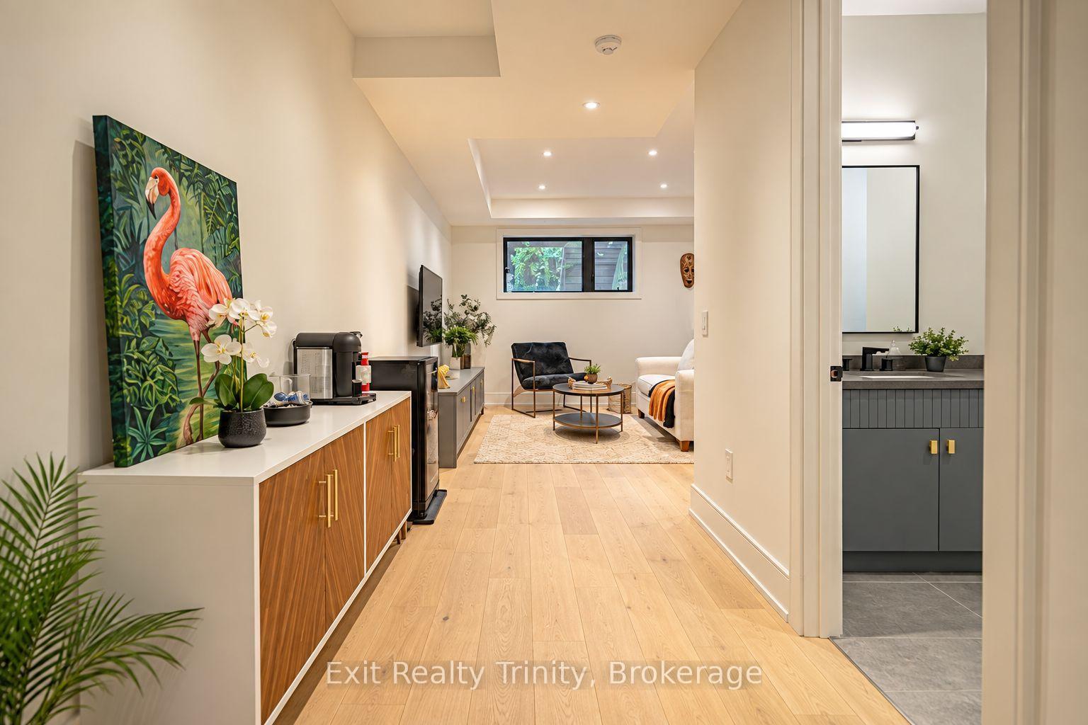 Photo 39 of 152 Sheldon Avenue, Etobicoke, Alderwood — HOMEH