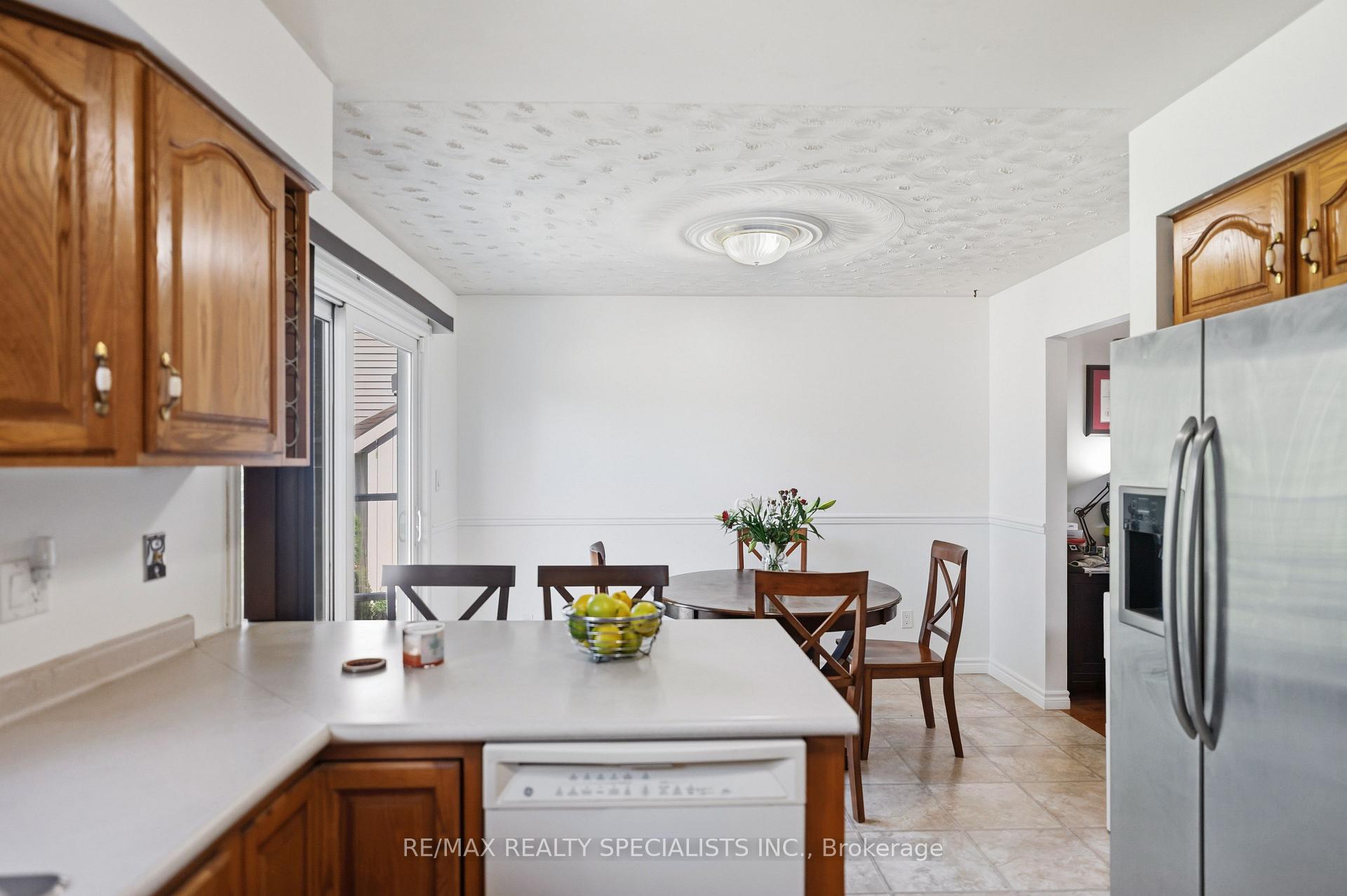 Photo 14 of 14 Elson Drive, Guelph, Dovercliffe Park/Old University — HOMEH