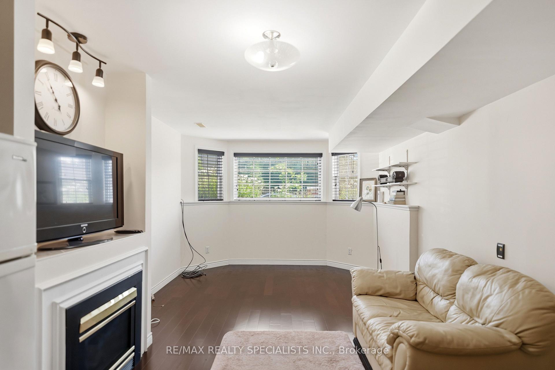 Photo 28 of 14 Elson Drive, Guelph, Dovercliffe Park/Old University — HOMEH