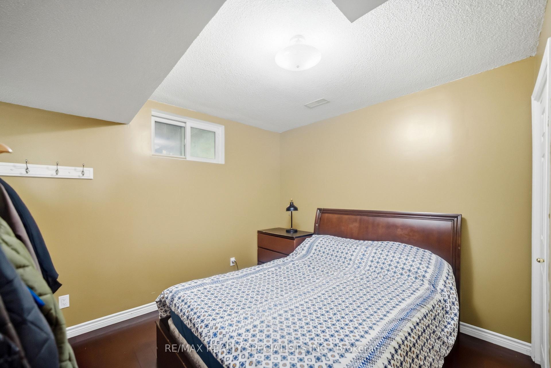 Photo 33 of 14 Elson Drive, Guelph, Dovercliffe Park/Old University — HOMEH