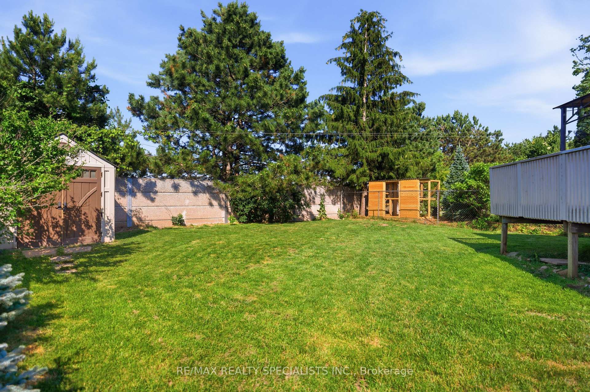 Photo 36 of 14 Elson Drive, Guelph, Dovercliffe Park/Old University — HOMEH