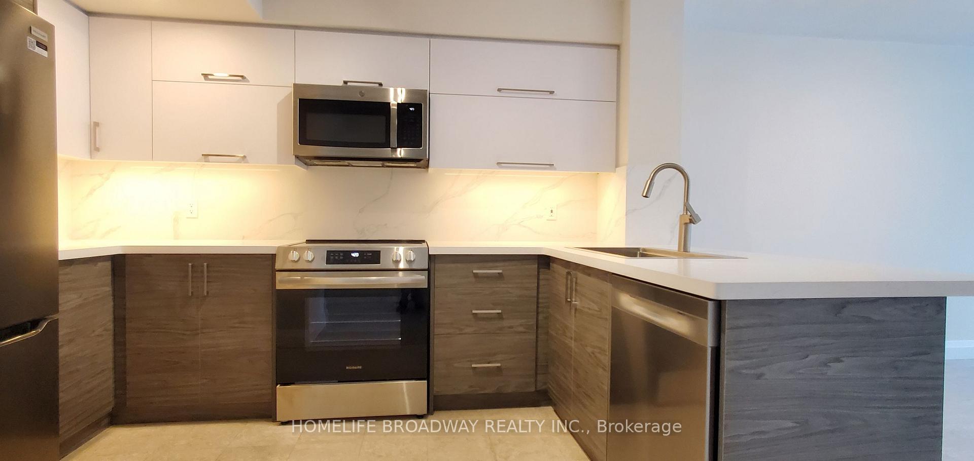 Photo 5 of Unit 905, 300 Bloor Street E, Toronto, Rosedale-Moore Park — HOMEH