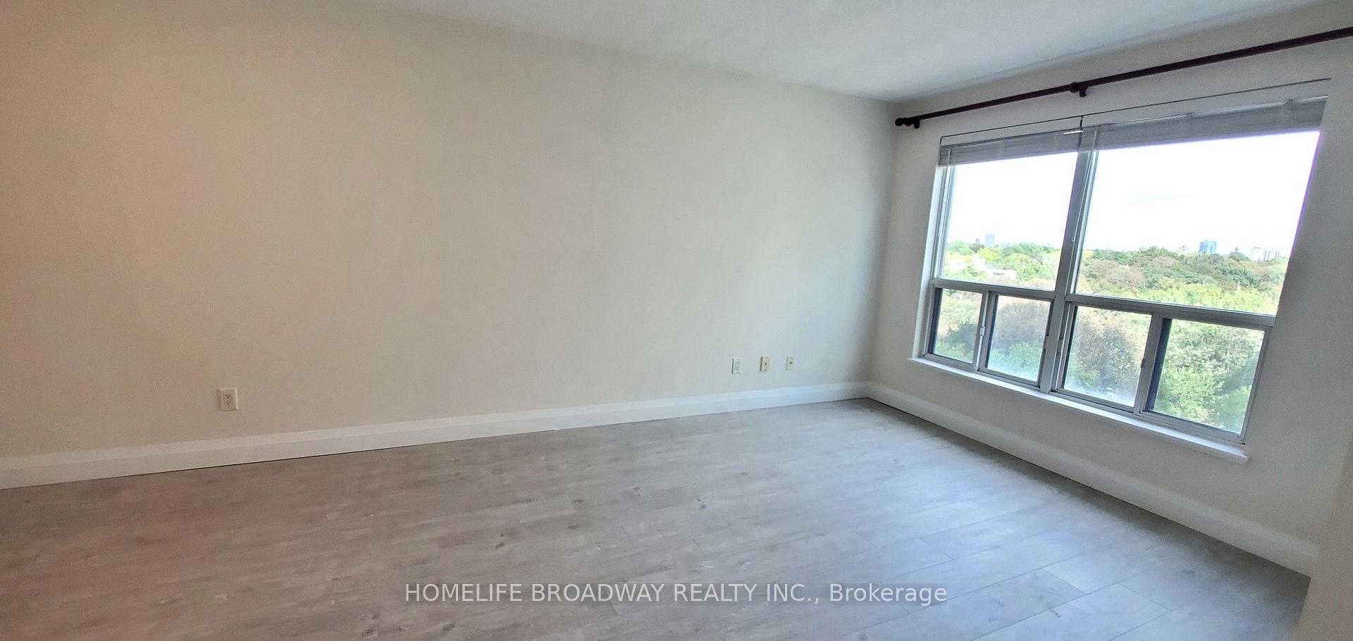 Photo 7 of Unit 905, 300 Bloor Street E, Toronto, Rosedale-Moore Park — HOMEH