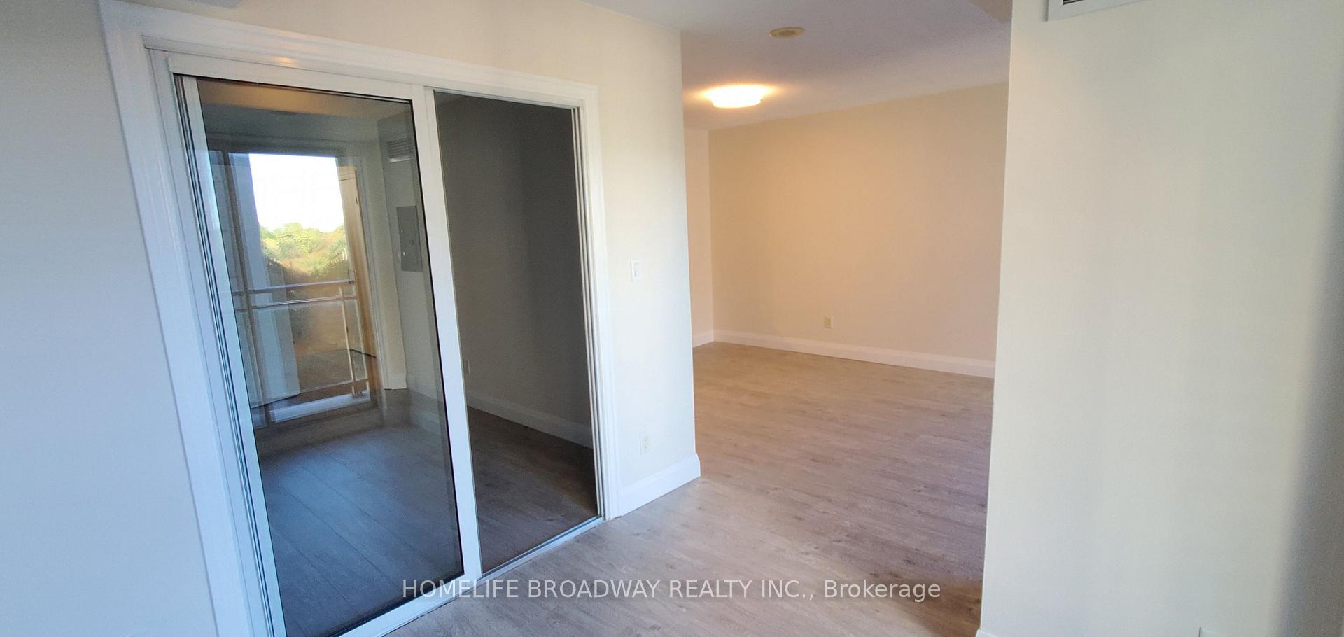 Photo 11 of Unit 905, 300 Bloor Street E, Toronto, Rosedale-Moore Park — HOMEH