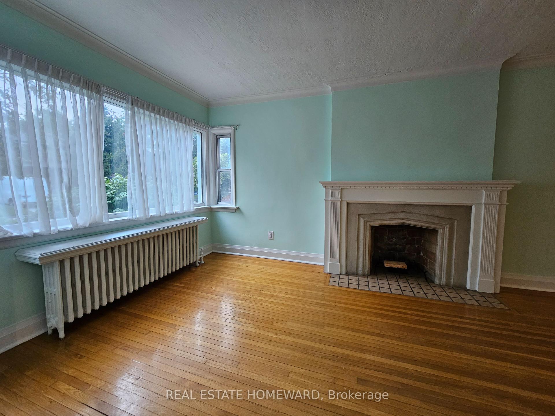 Photo 6 of Unit Main, 45 Norlong Boulevard, Toronto, East York — HOMEH