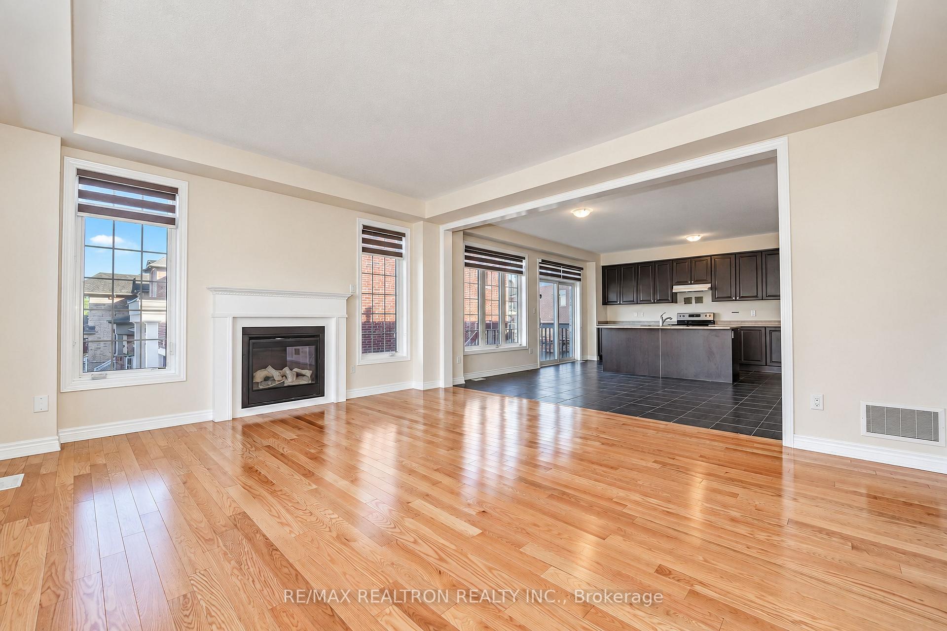 Photo 10 of 2431 Hibiscus Drive, Pickering, Rural Pickering — HOMEH