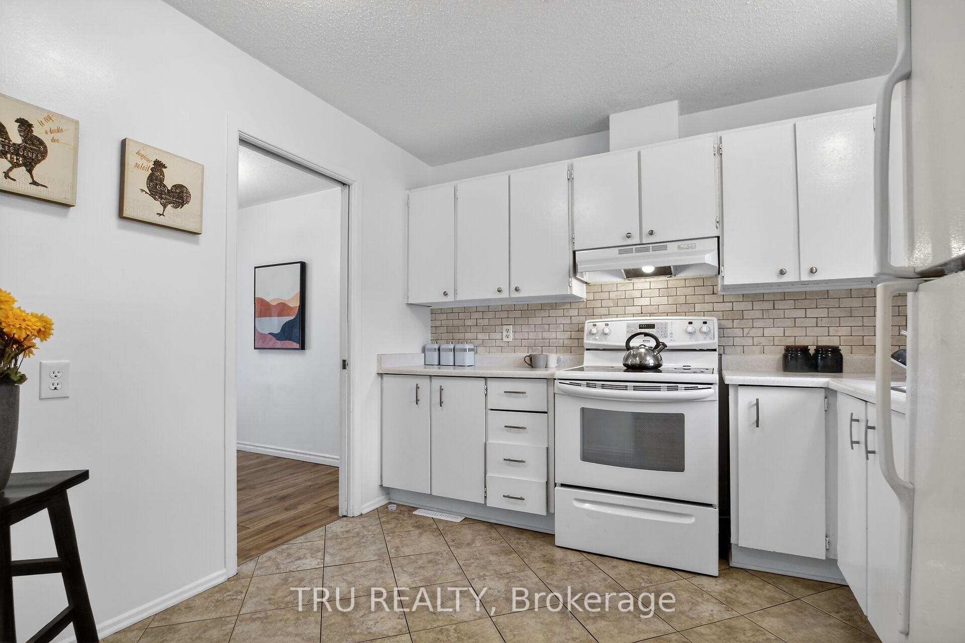 Photo 6 of 16-164 Barrow Crescent, Ottawa, Kanata - Katimavik — HOMEH
