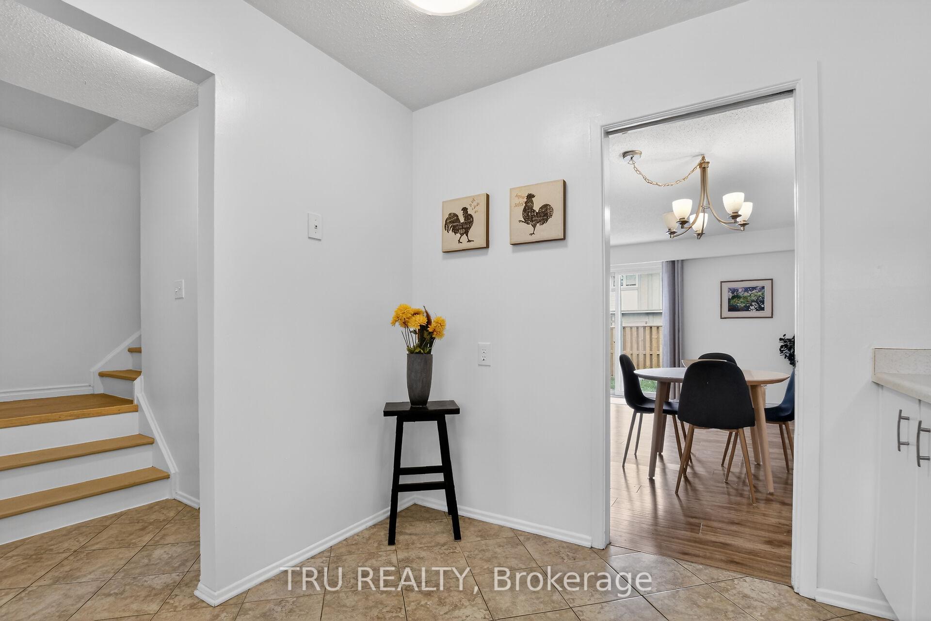 Photo 7 of 16-164 Barrow Crescent, Ottawa, Kanata - Katimavik — HOMEH