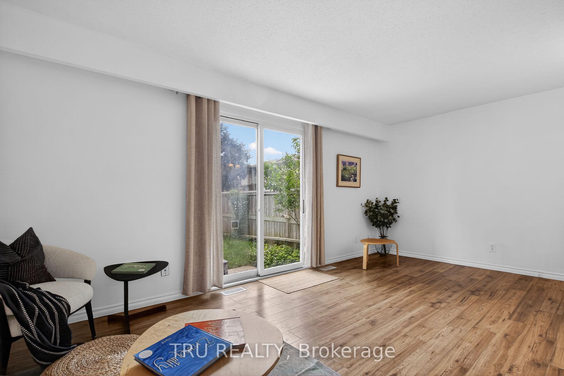 Photo 14 of 16-164 Barrow Crescent, Ottawa, Kanata - Katimavik — HOMEH