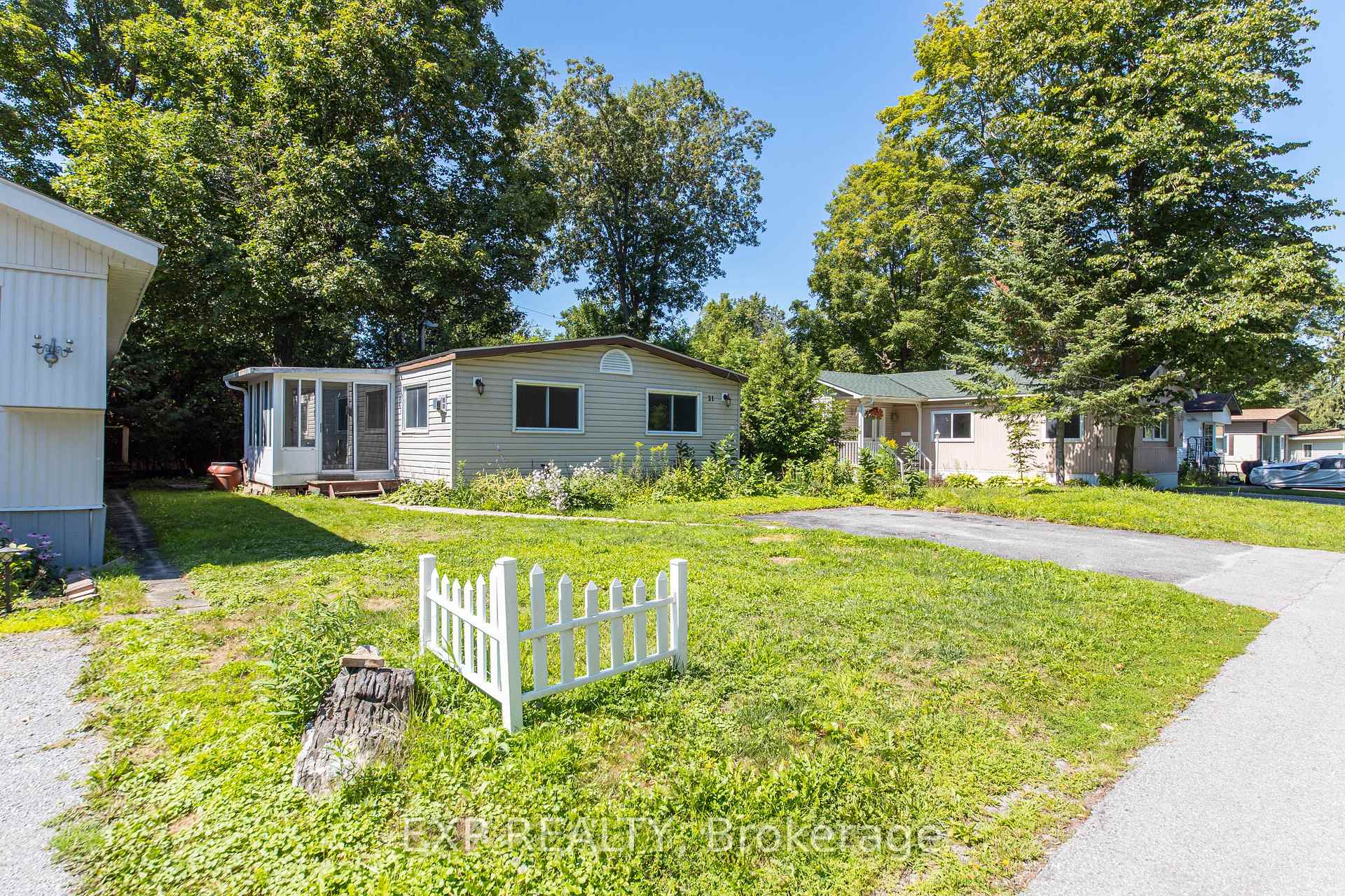 Photo 1 of 21 Maplewood Avenue, Carleton Place, Carleton Place — HOMEH