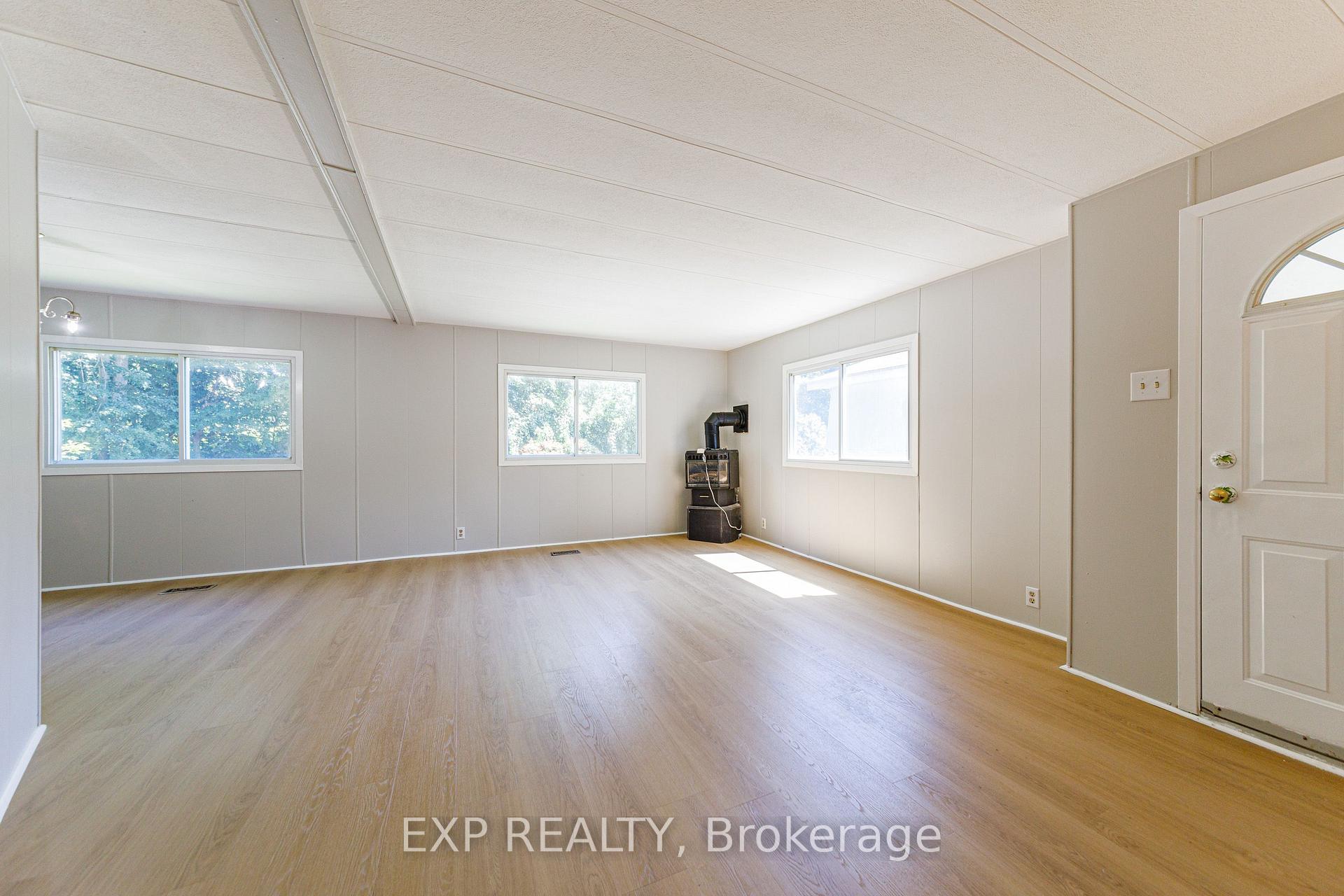 Photo 8 of 21 Maplewood Avenue, Carleton Place, Carleton Place — HOMEH