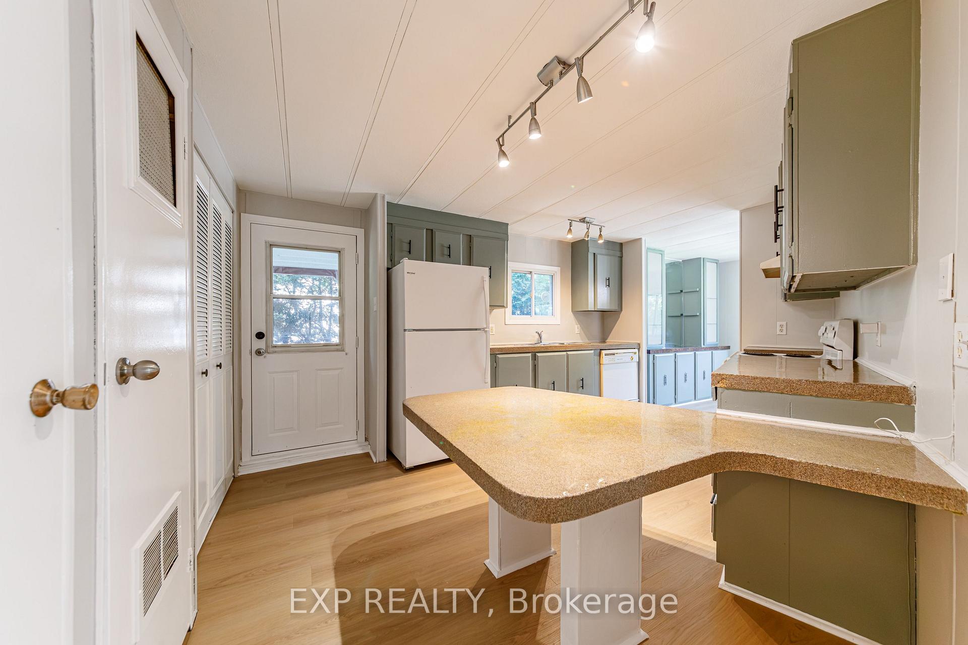 Photo 22 of 21 Maplewood Avenue, Carleton Place, Carleton Place — HOMEH