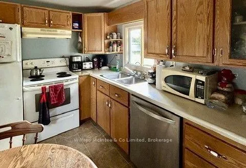 Photo 4 of 2 Dove Road, Brockton — HOMEH