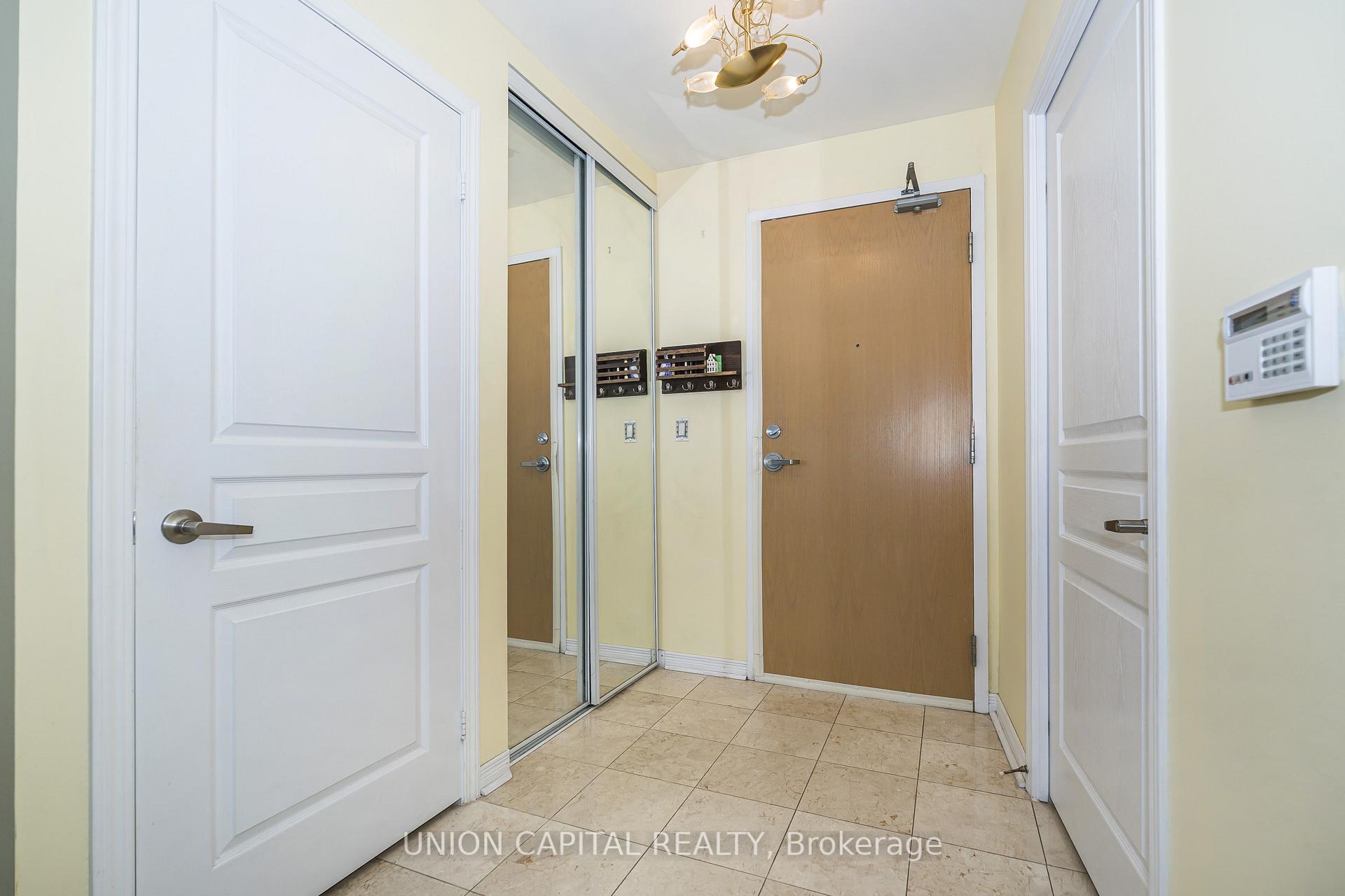 Photo 10 of Unit 2002, 509 Beecroft Road, North York, Willowdale West — HOMEH