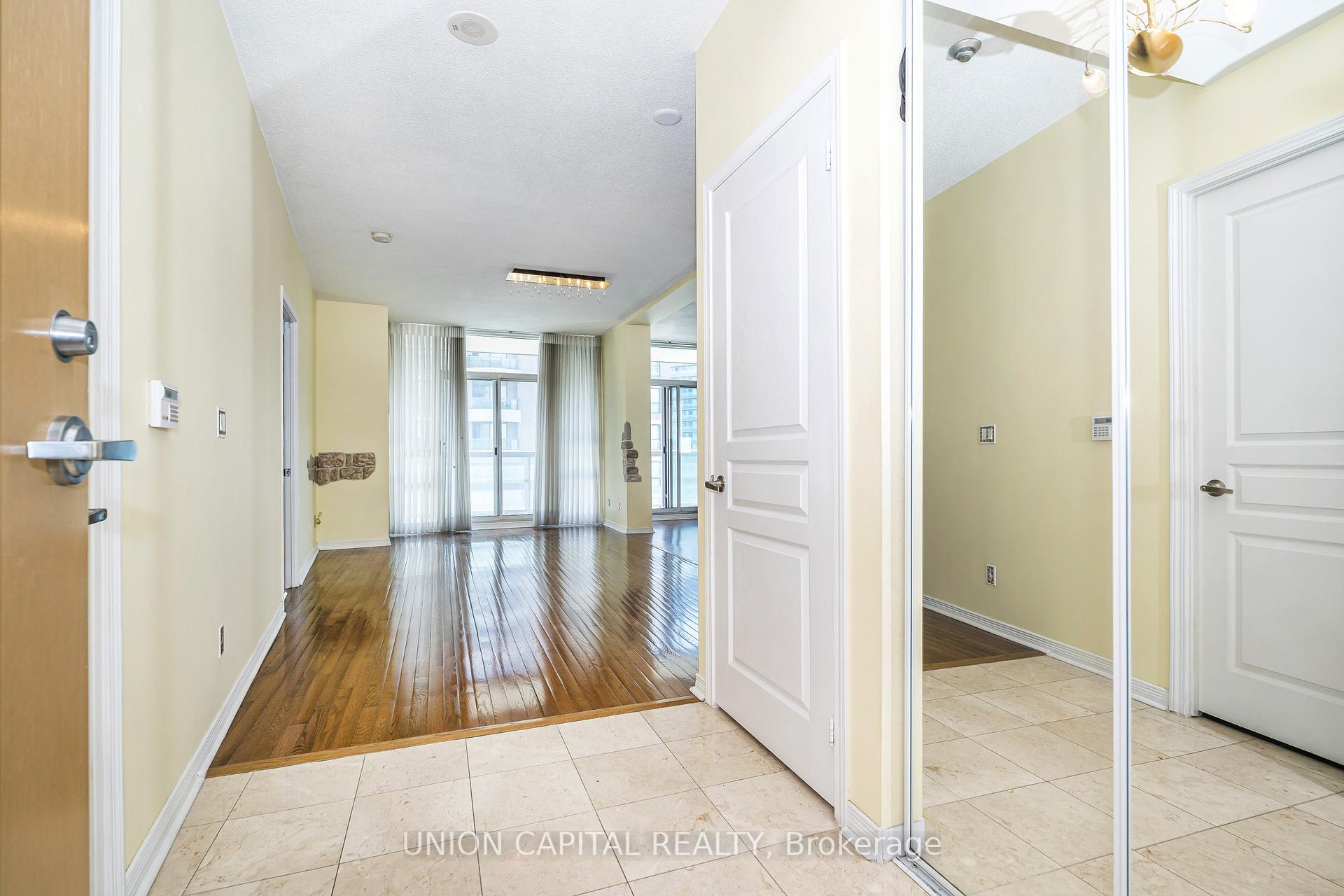 Photo 11 of Unit 2002, 509 Beecroft Road, North York, Willowdale West — HOMEH