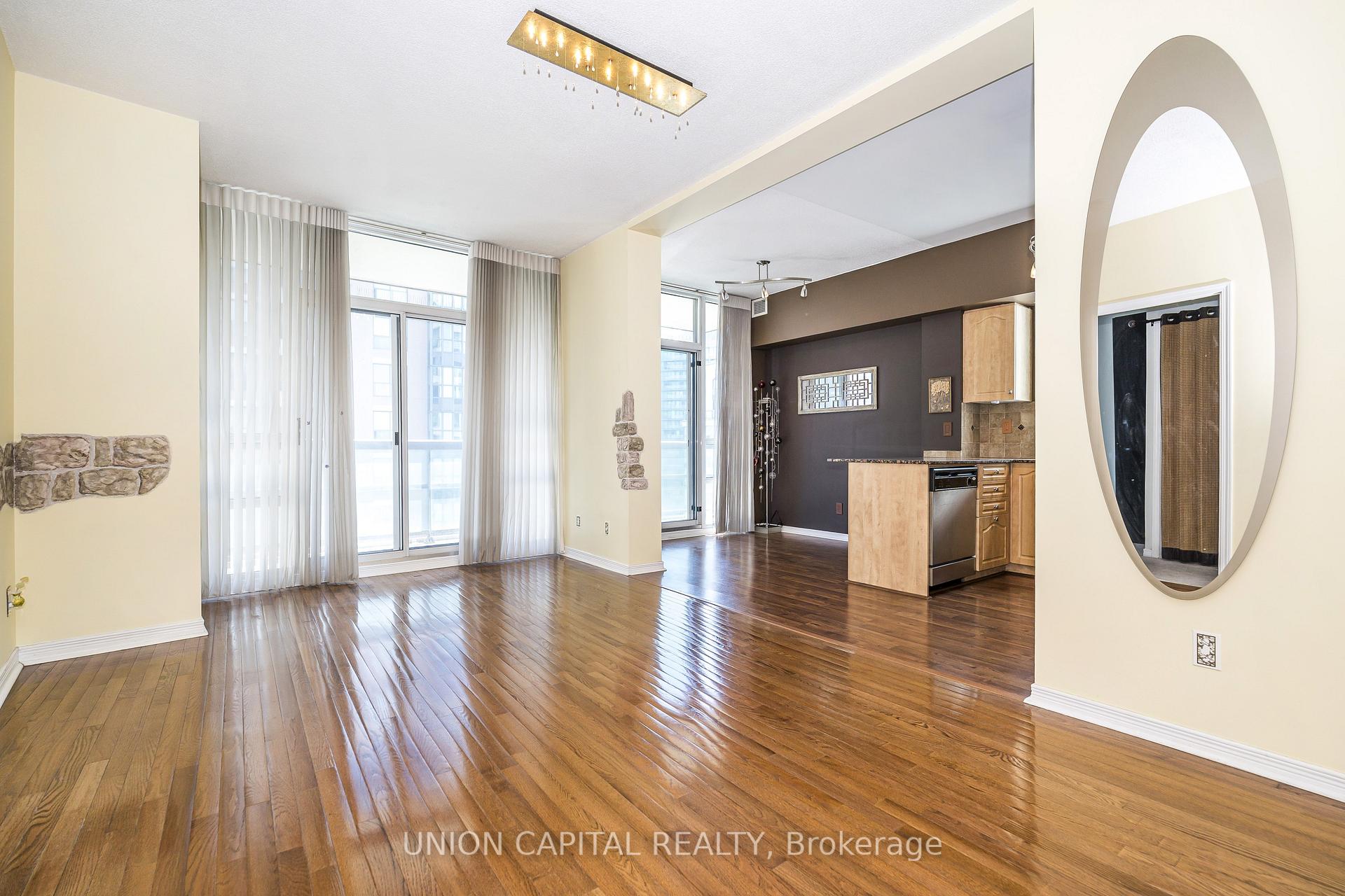 Photo 13 of Unit 2002, 509 Beecroft Road, North York, Willowdale West — HOMEH