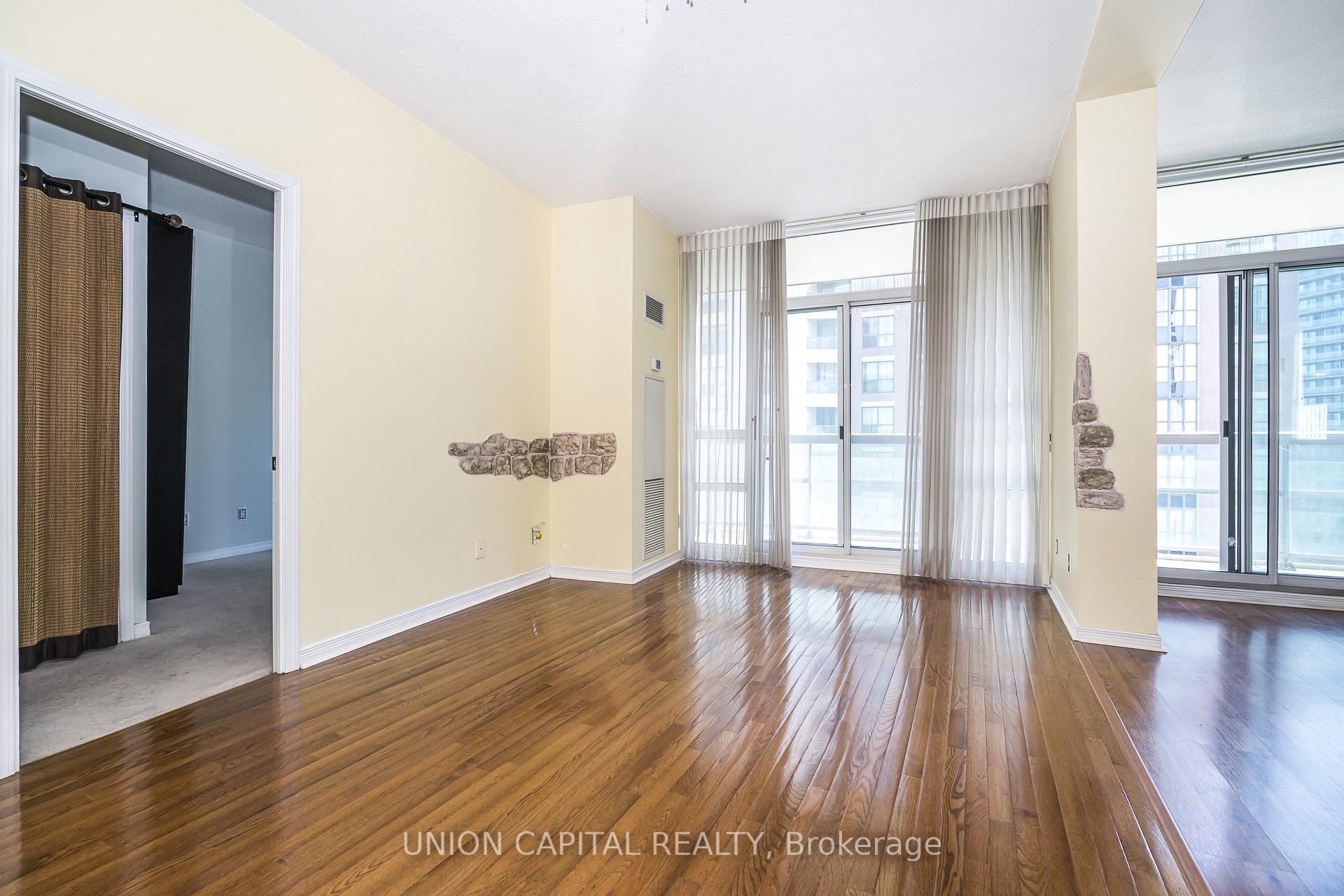 Photo 16 of Unit 2002, 509 Beecroft Road, North York, Willowdale West — HOMEH