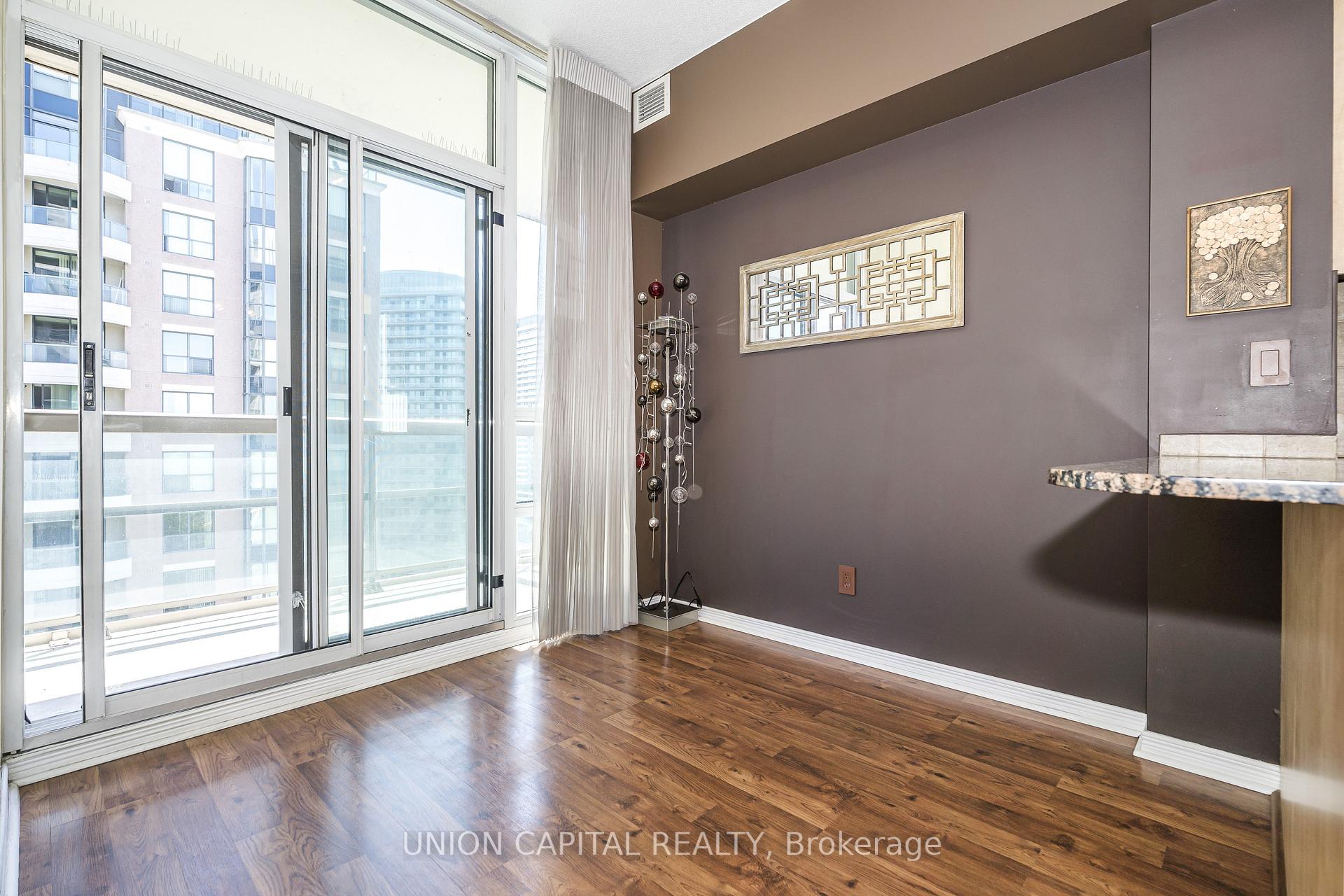 Photo 19 of Unit 2002, 509 Beecroft Road, North York, Willowdale West — HOMEH