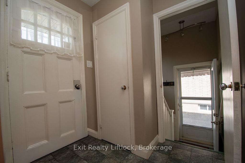 Photo 2 of 445 Arndon Avenue, Peterborough, Otonabee Ward 1 — HOMEH