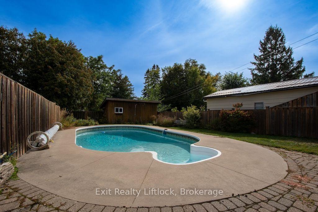 Photo 23 of 445 Arndon Avenue, Peterborough, Otonabee Ward 1 — HOMEH