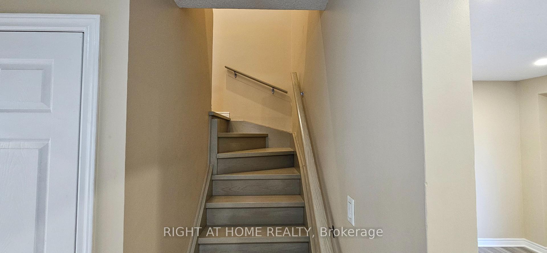 Photo 8 of 1365 Mary Street, Oshawa, Samac — HOMEH