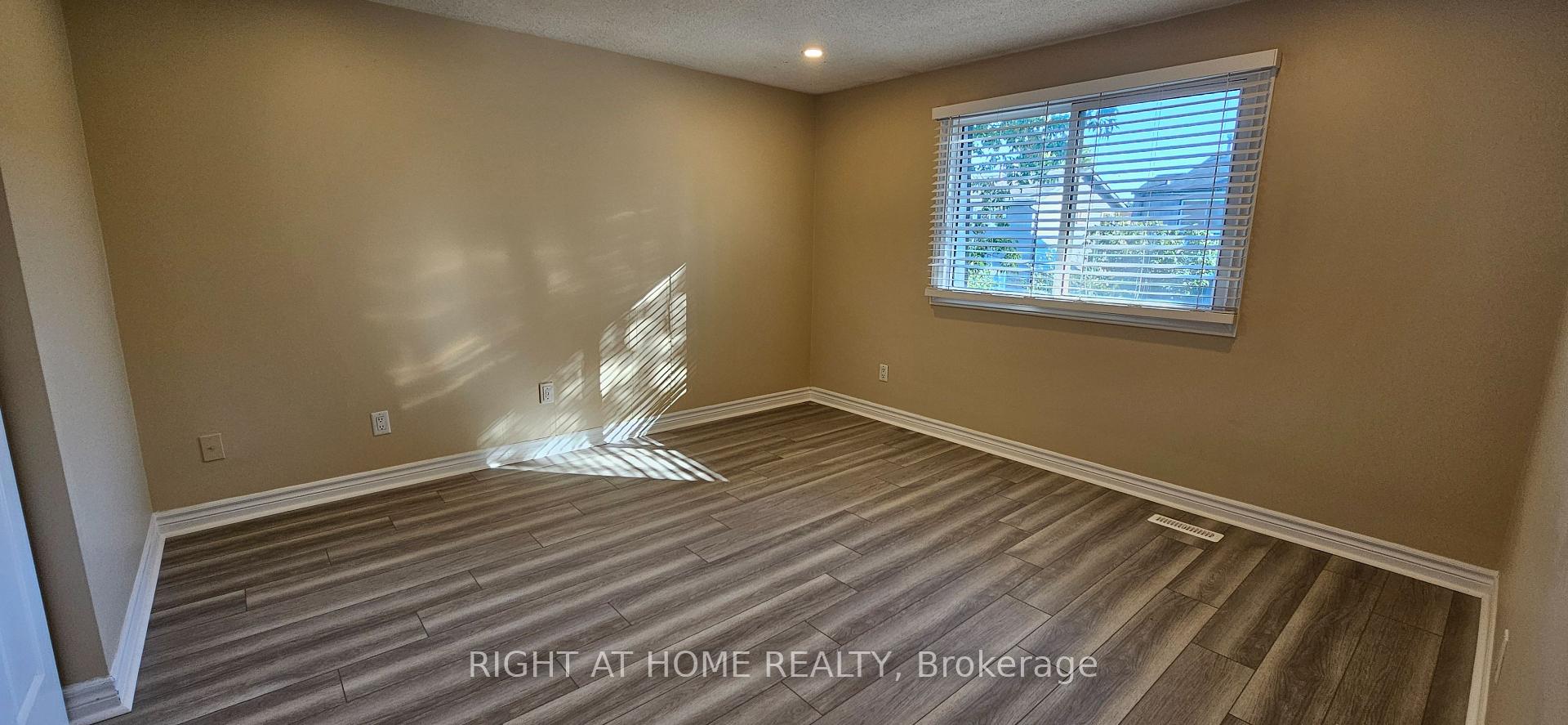 Photo 10 of 1365 Mary Street, Oshawa, Samac — HOMEH