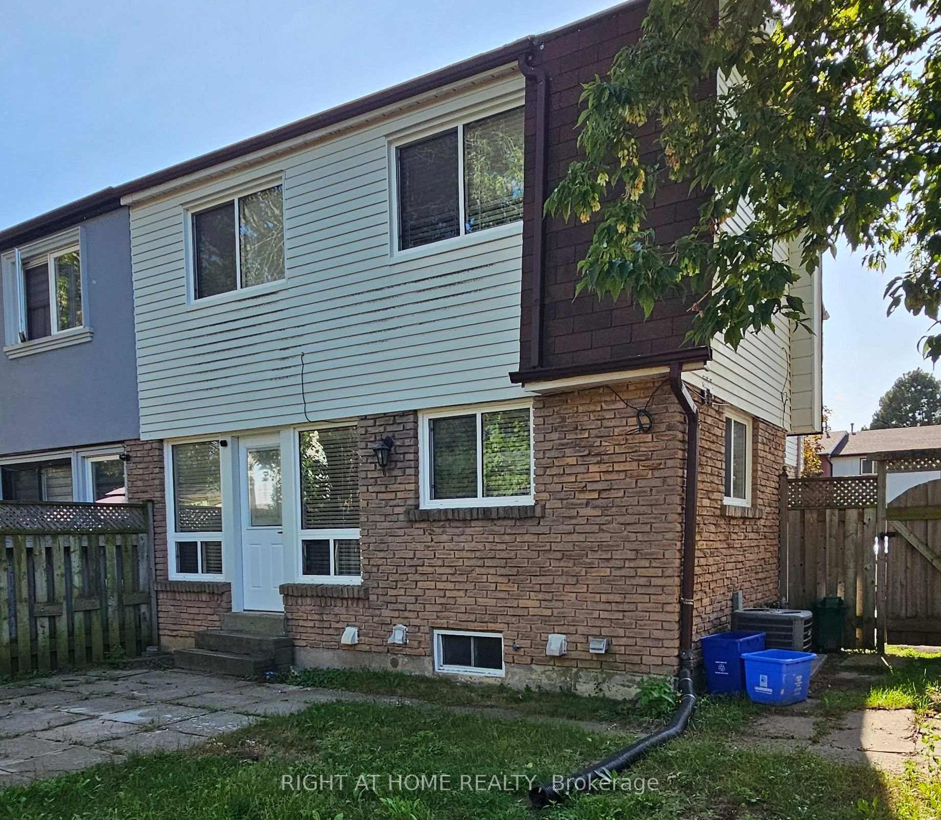 Photo 25 of 1365 Mary Street, Oshawa, Samac — HOMEH
