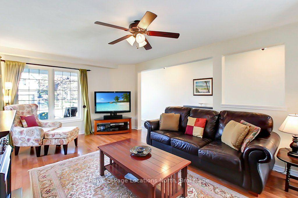 Photo 7 of 61 Marina Crescent, Collingwood — HOMEH