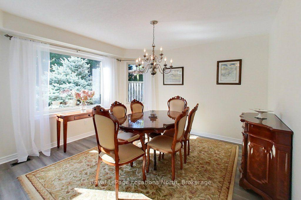 Photo 9 of 61 Marina Crescent, Collingwood — HOMEH