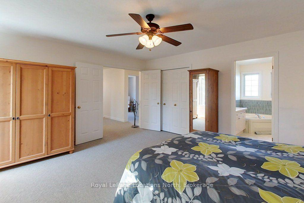 Photo 16 of 61 Marina Crescent, Collingwood — HOMEH