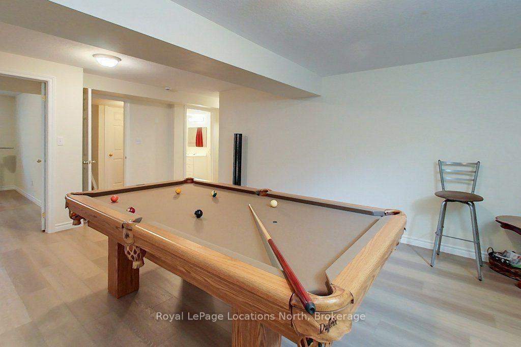 Photo 24 of 61 Marina Crescent, Collingwood — HOMEH