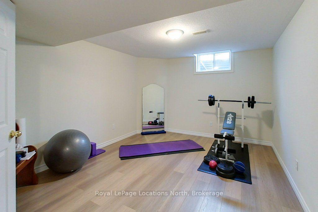 Photo 26 of 61 Marina Crescent, Collingwood — HOMEH