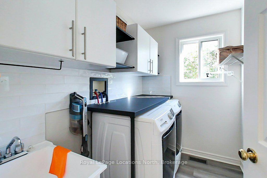 Photo 33 of 61 Marina Crescent, Collingwood — HOMEH