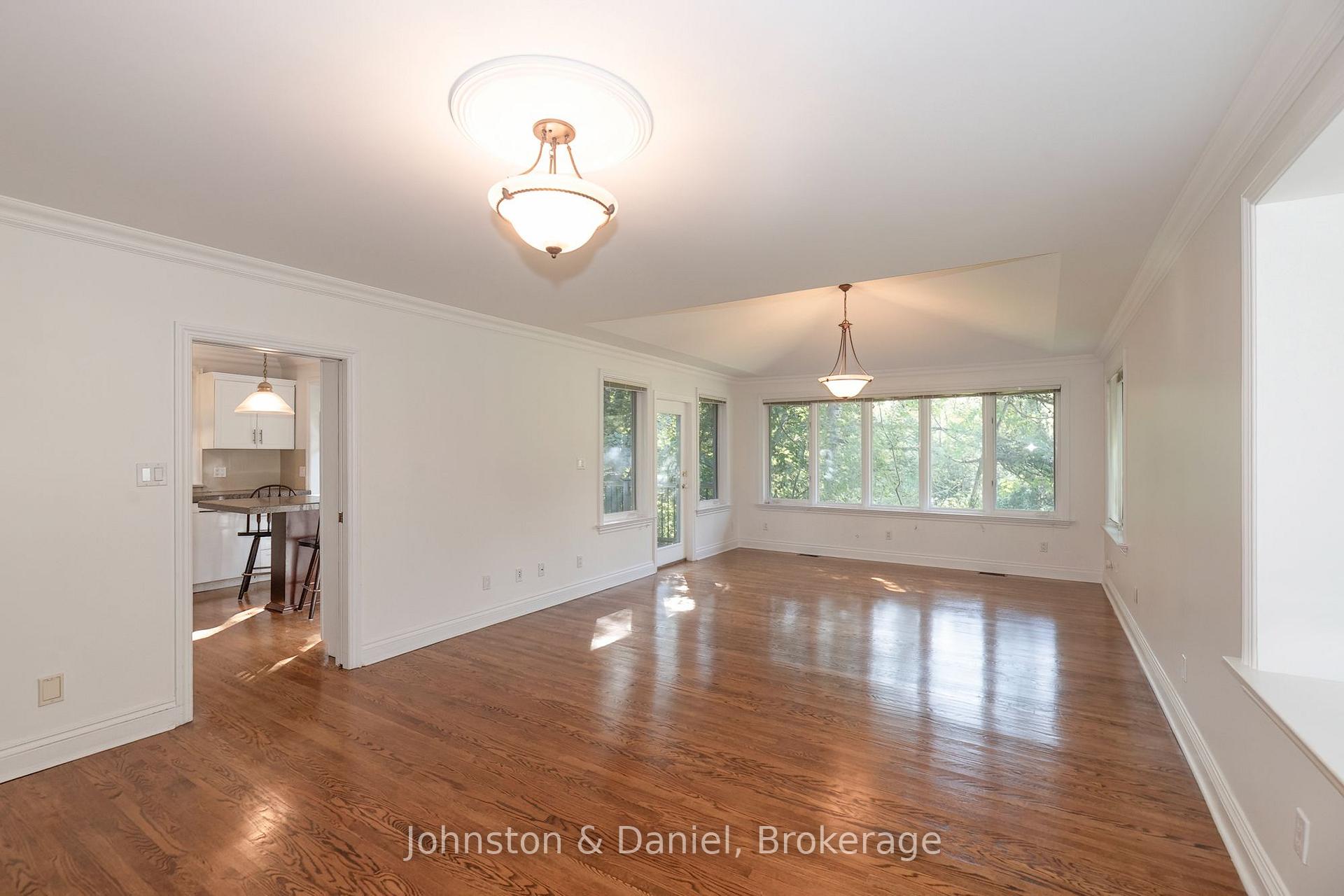 Photo 6 of 901 Duplex Avenue, Toronto, Lawrence Park South — HOMEH