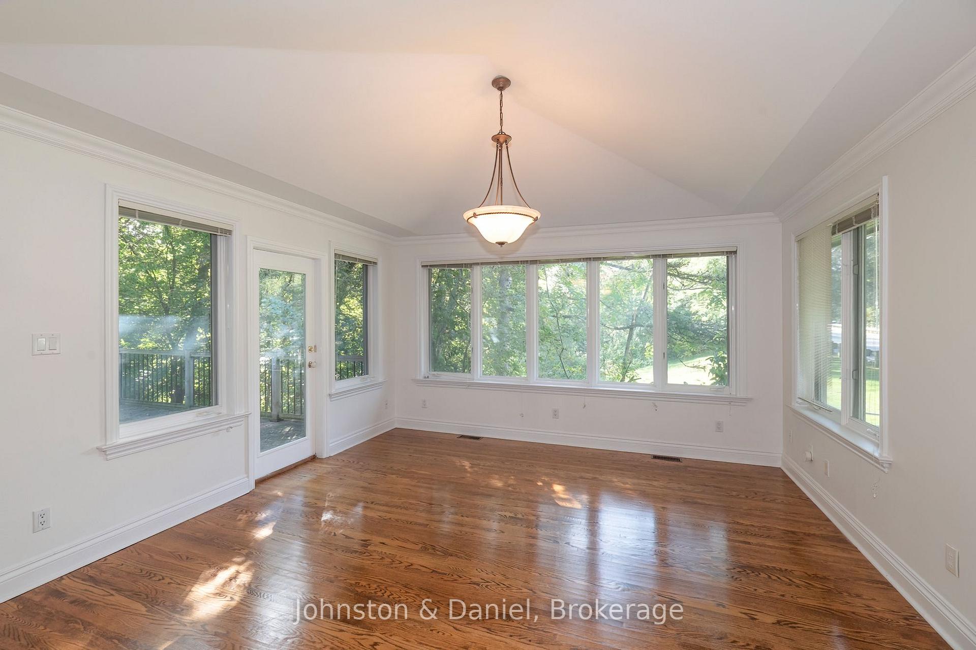 Photo 7 of 901 Duplex Avenue, Toronto, Lawrence Park South — HOMEH