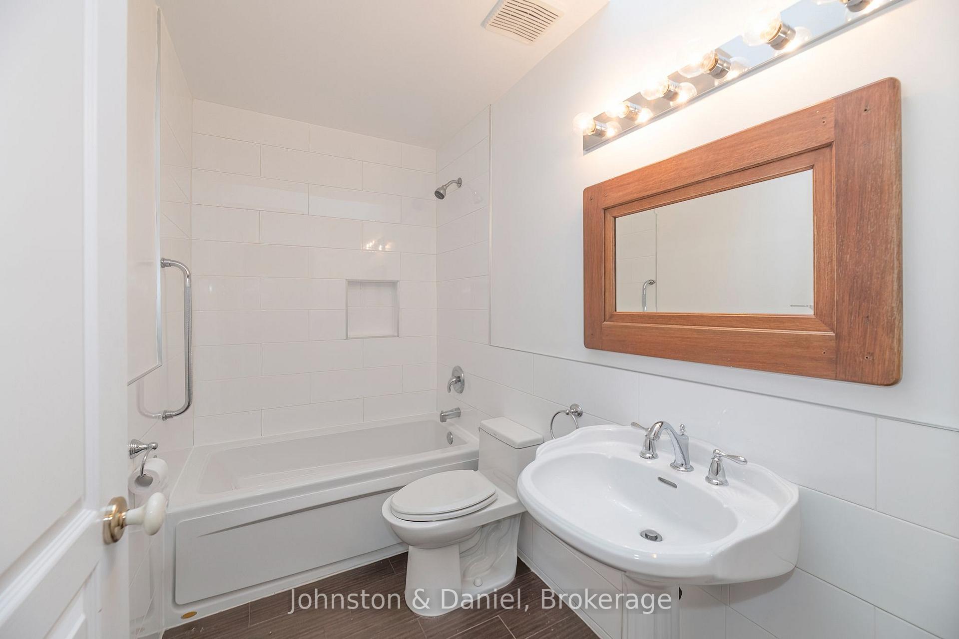 Photo 16 of 901 Duplex Avenue, Toronto, Lawrence Park South — HOMEH