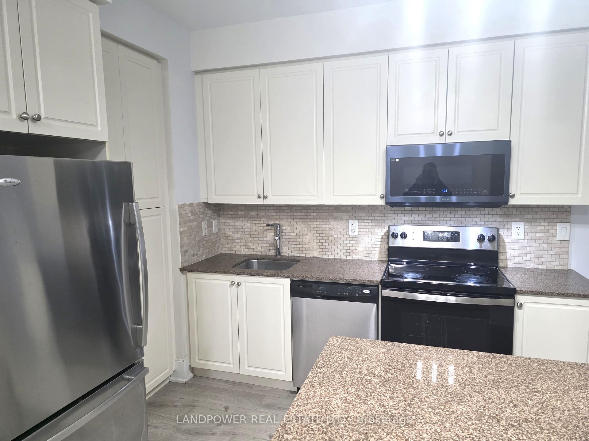 Photo 38 of Unit 906, 25 Broadway Avenue, Toronto, Mount Pleasant West — HOMEH