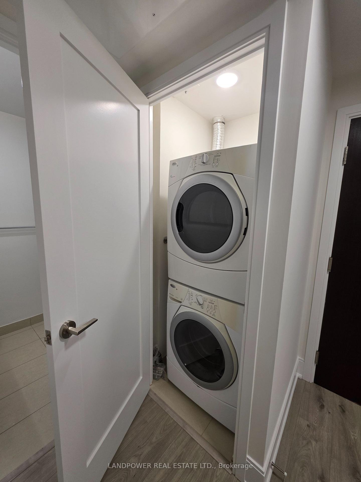 Photo 63 of Unit 906, 25 Broadway Avenue, Toronto, Mount Pleasant West — HOMEH