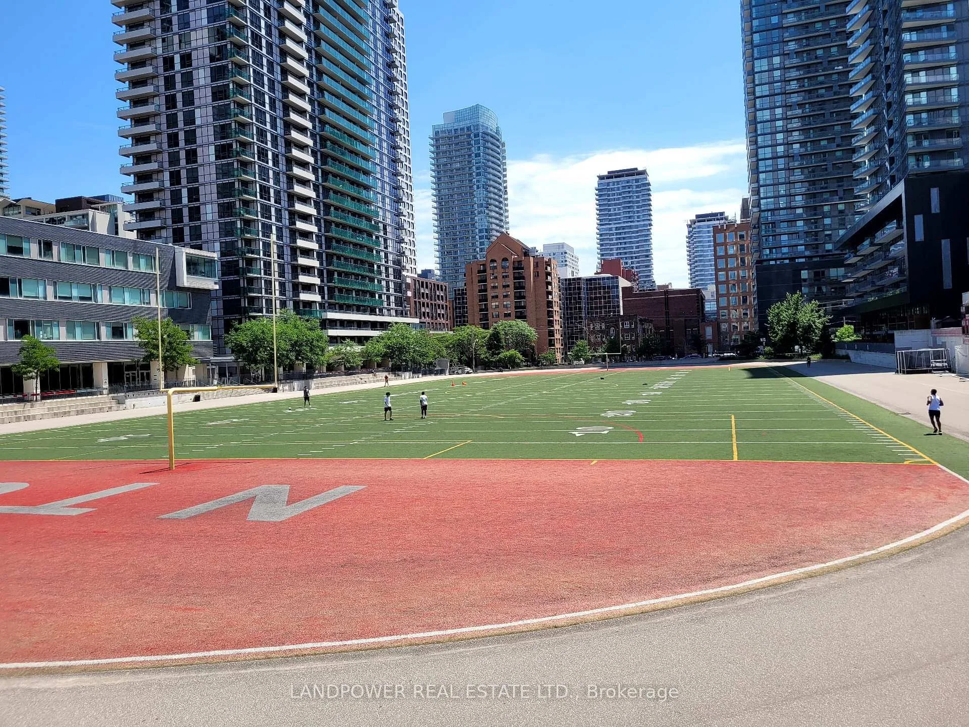 Photo 10 of Unit 906, 25 Broadway Avenue, Toronto, Mount Pleasant West — HOMEH