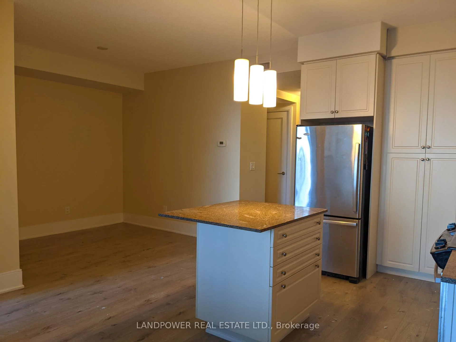 Photo 16 of Unit 906, 25 Broadway Avenue, Toronto, Mount Pleasant West — HOMEH