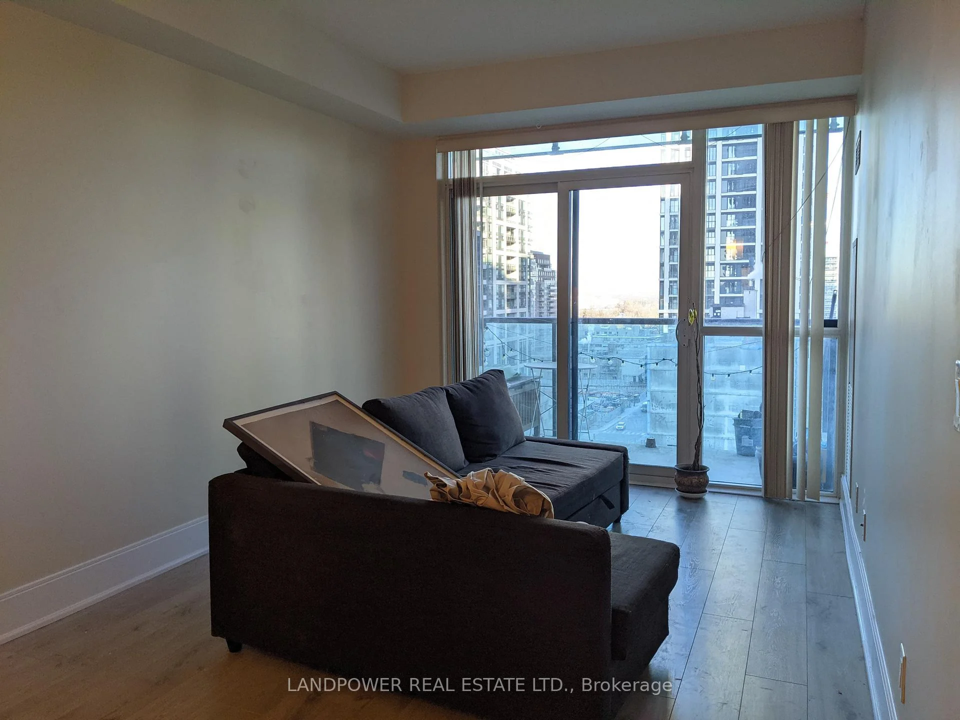 Photo 31 of Unit 906, 25 Broadway Avenue, Toronto, Mount Pleasant West — HOMEH