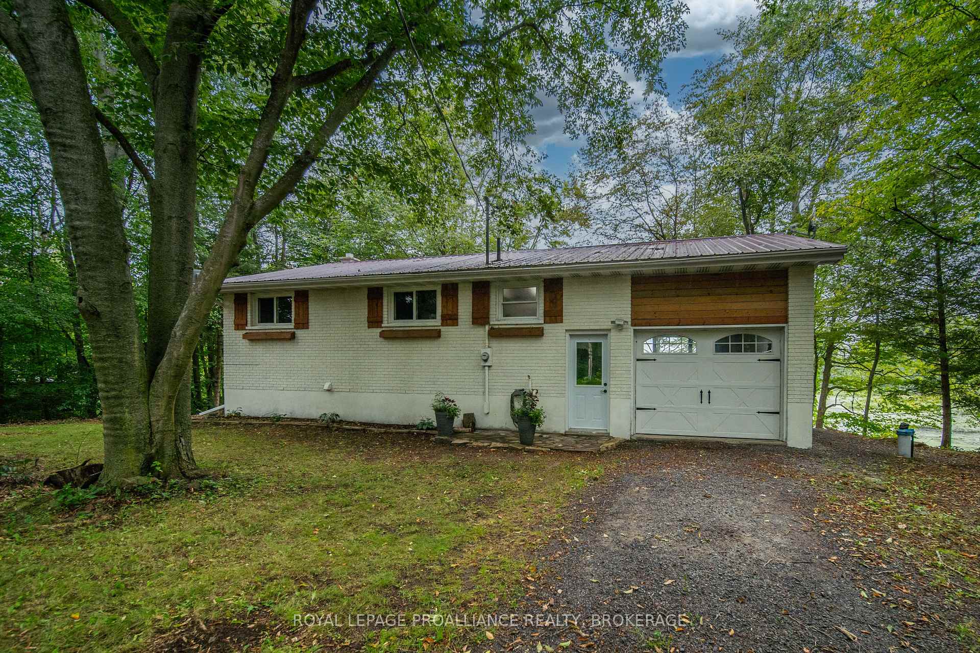 Photo 2 of 4781 Wilmer Road, South Frontenac, Frontenac South — HOMEH