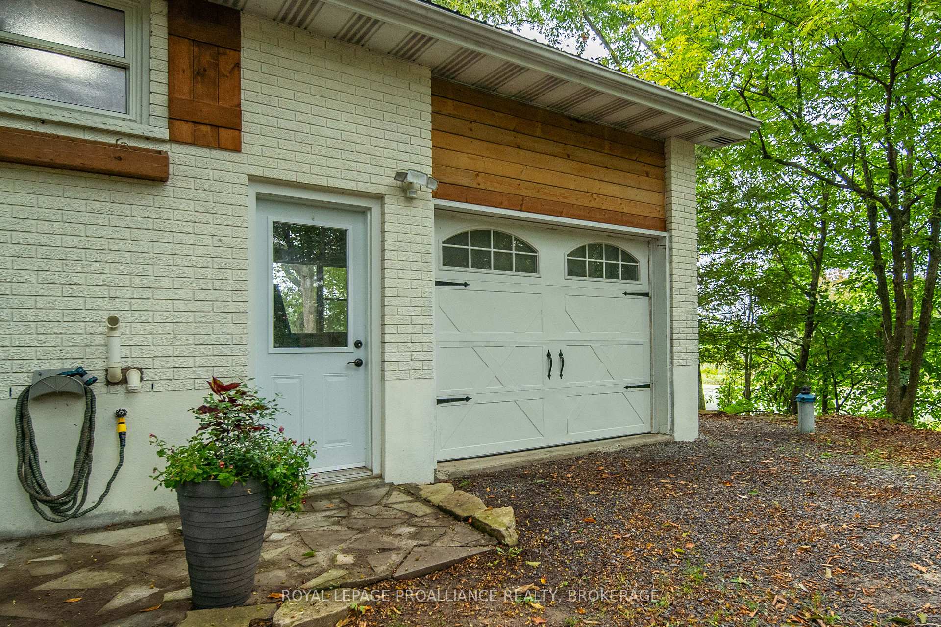 Photo 3 of 4781 Wilmer Road, South Frontenac, Frontenac South — HOMEH