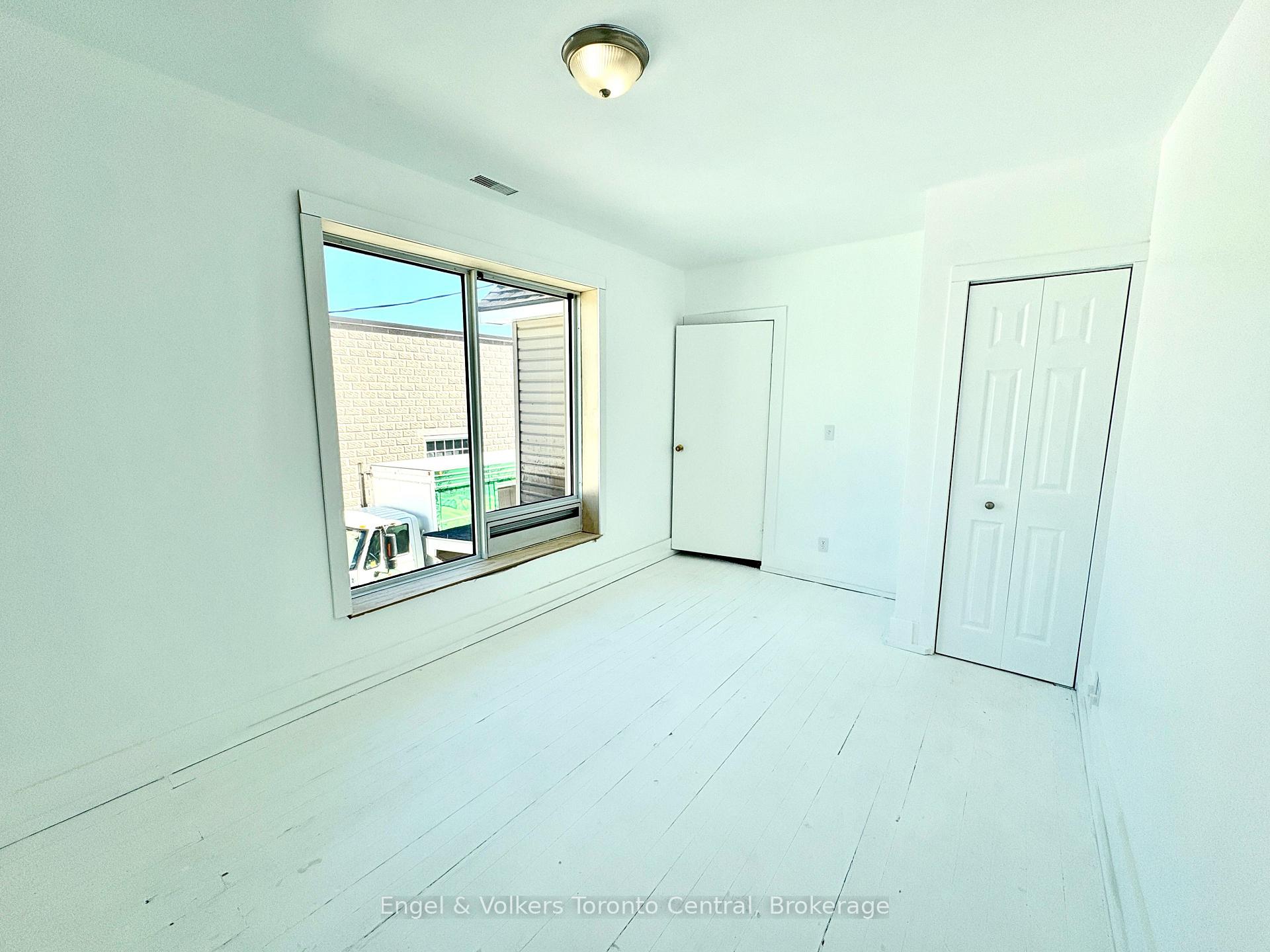 Photo 25 of 155 Hughson Street, Gravenhurst, Muskoka (S) — HOMEH